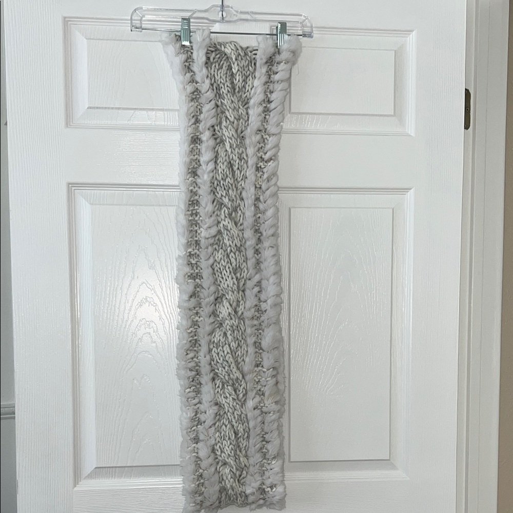 LOFT Gray Knit Scarf